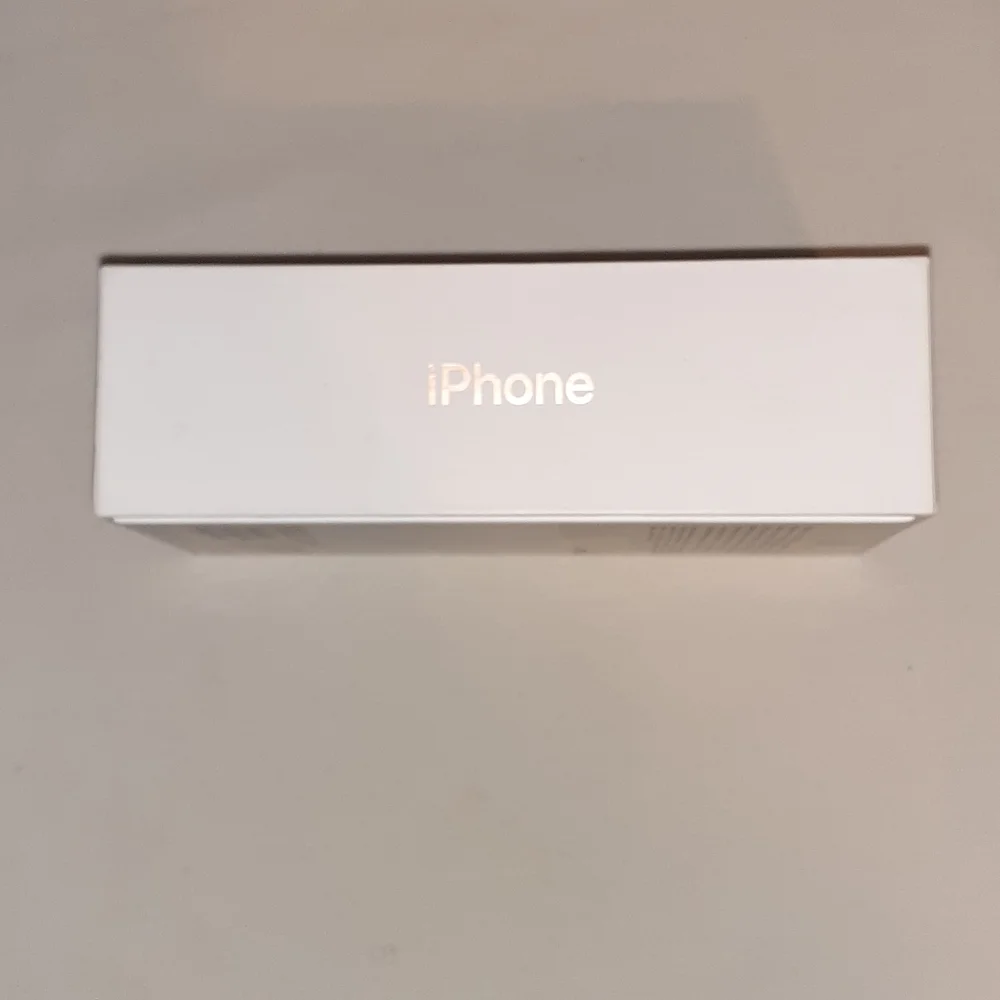 Apple iPhone 7 (empty box)